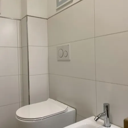 Francesca Iun P4057 公寓 *